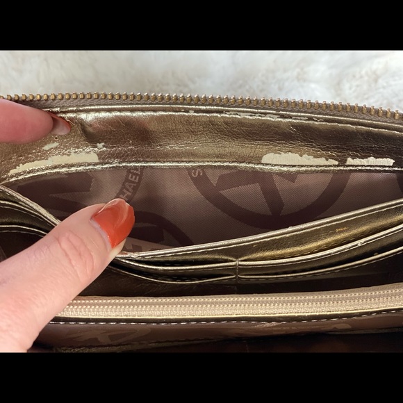 MICHAEL KORS CLUTCH/WALLET IN PYTHON 💯 AUTHENTIC - Picture 7 of 7